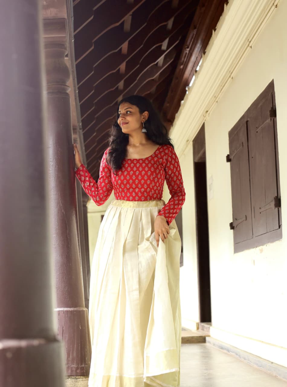 ONAM SKIRT AND TOP [01]